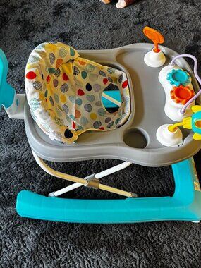 Trend plus 2-In-1 Activity Walker with Deluxe Removable Toys Walk-Behind